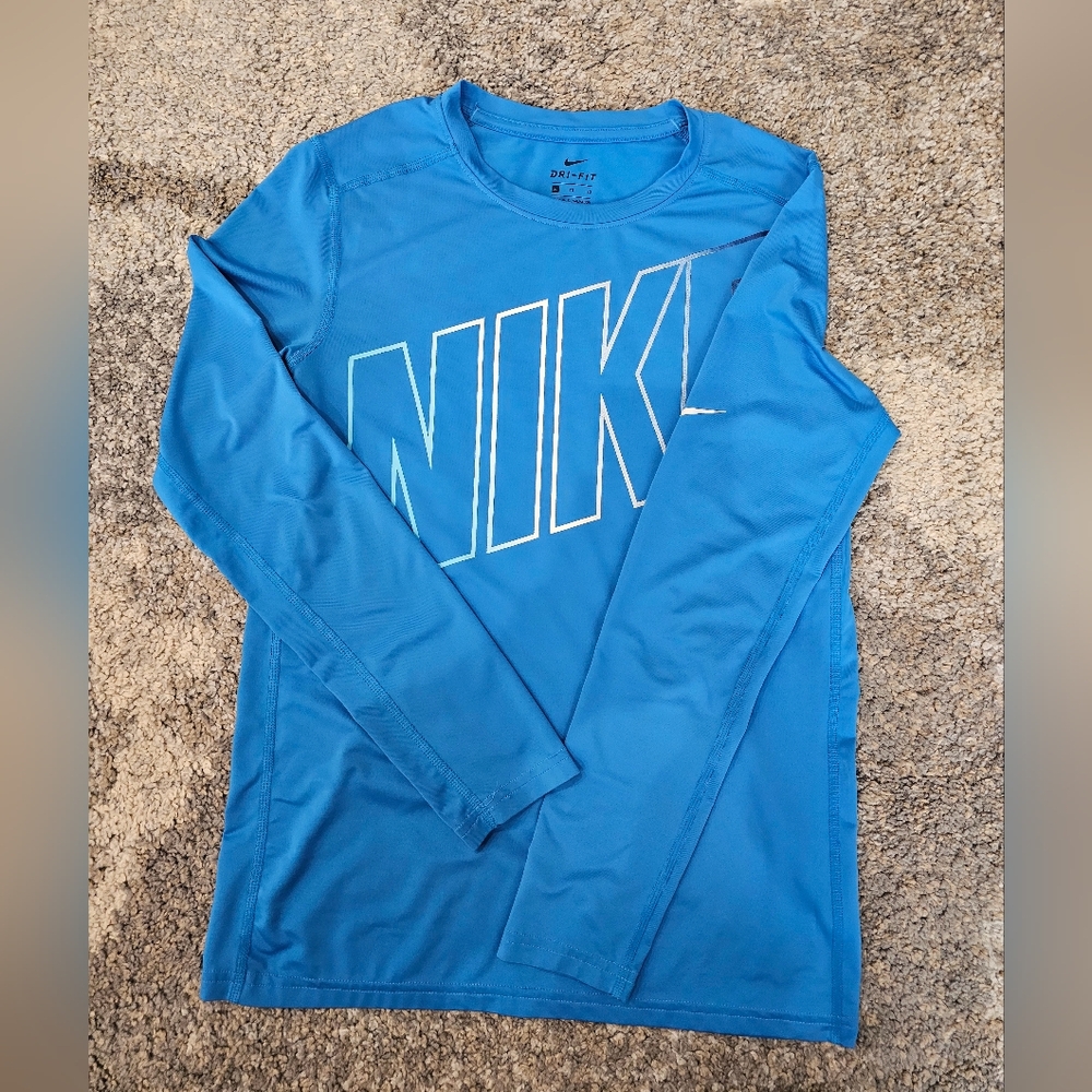 Nike YXL dri-fit